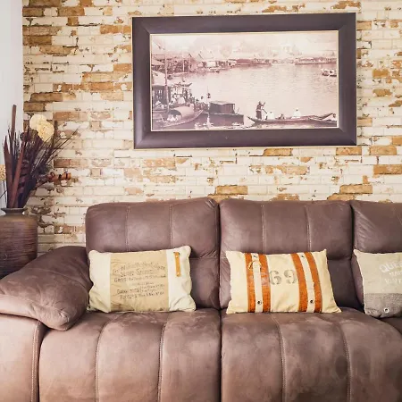 Cubo's Urban Bruno Apartment